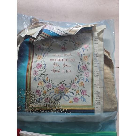 Vtg Lot of 7 Embroidered Cross Stitch Needlecraft Art Crafts Model Crafting Kits - Picture 3 of 8